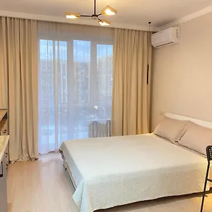 apartment-almaty-210.hotels-of-almaty.com/